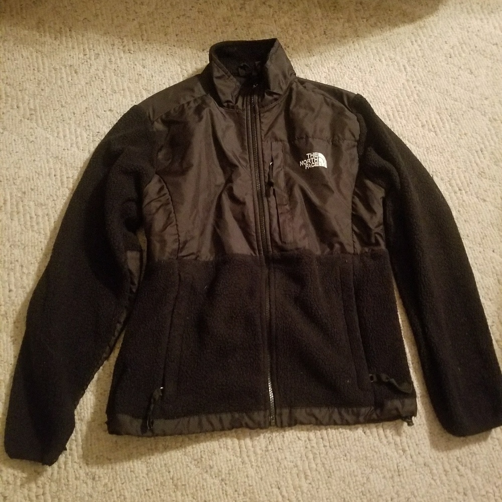 Small black north face jacket